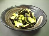 「あっさりなす漬の素」でなすと枝豆の香味漬け